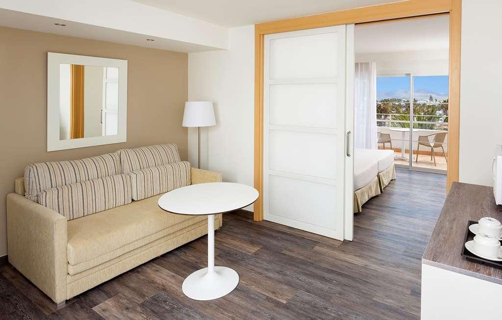 Hotel Sol Lanzarote Puerto del Carmen  Zimmer foto
